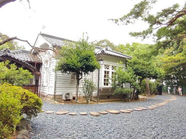 🏛️ 해상자위대 마이즈루 지방 총감부 회의소 (도고 저택)(카이조지에이타이 마이즈루치호소칸부카이기쇼 (토고테이)) 이미지 1